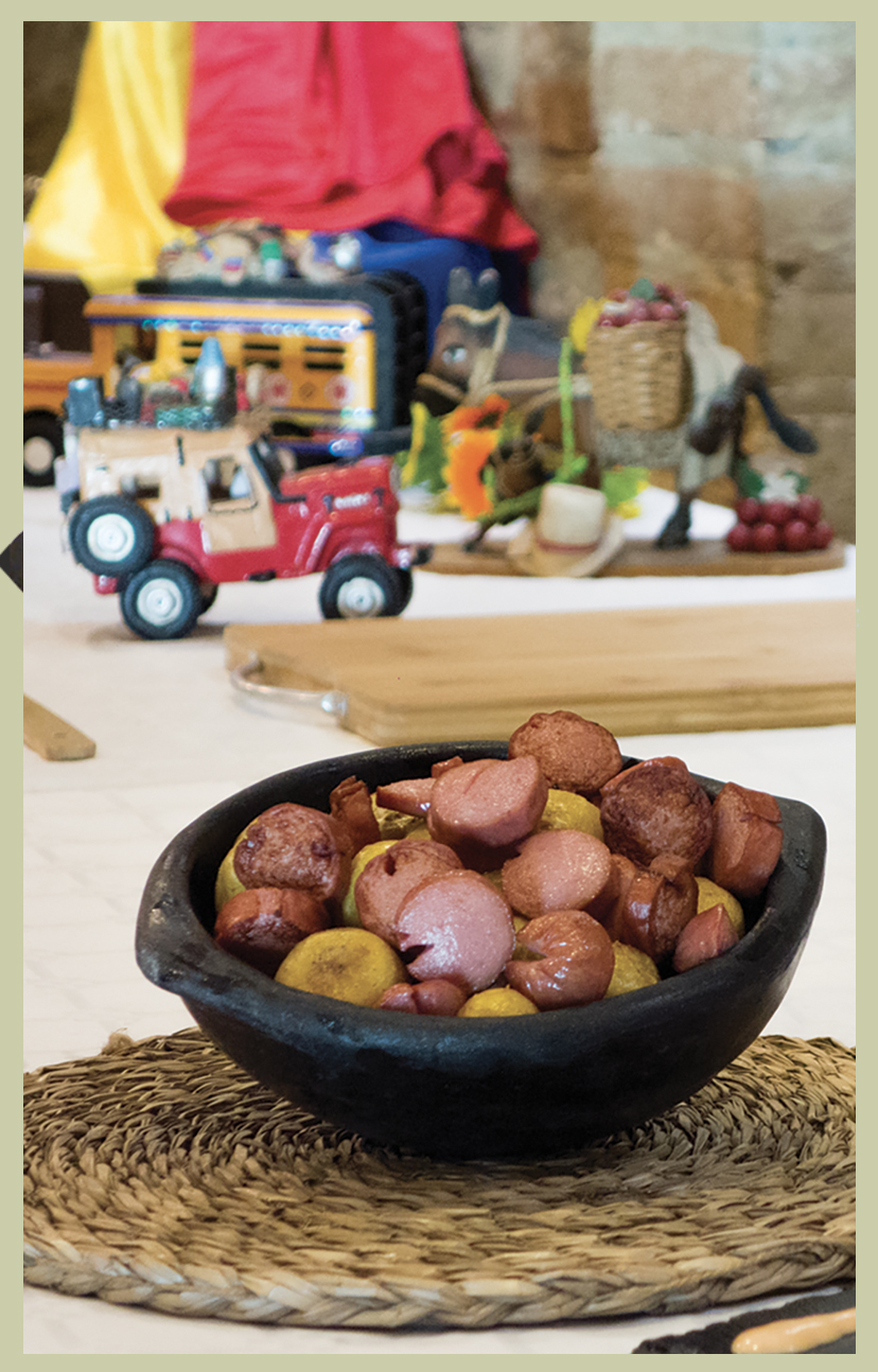 Salchichas con patata criolla
